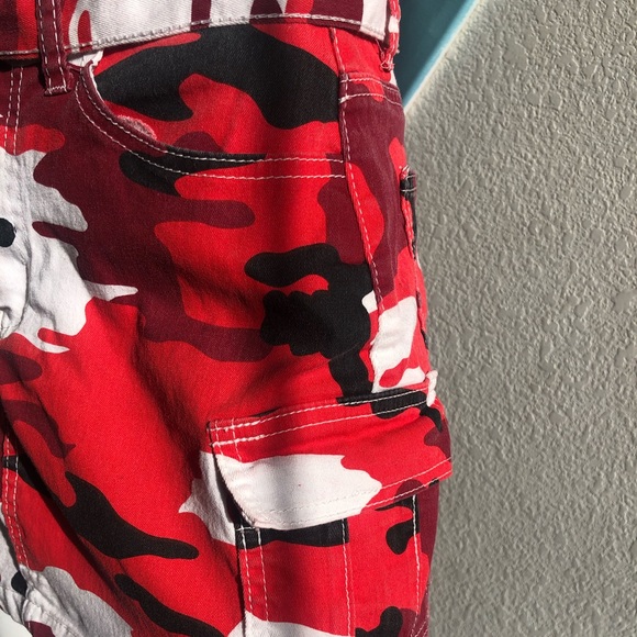 🖤❤️🤍PRETTY MINI CAMO SKIRT🤍❤️🖤 - Picture 4 of 7